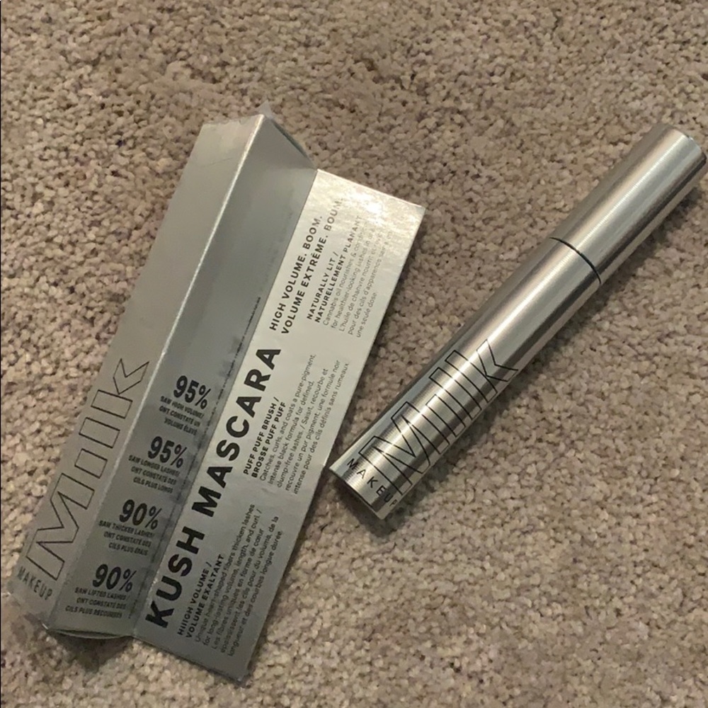 Milk Mascara